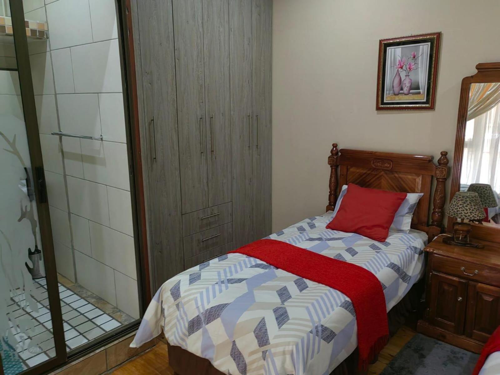 Sibahlenomhlambi Guesthouse Springs  Pokoj fotografie